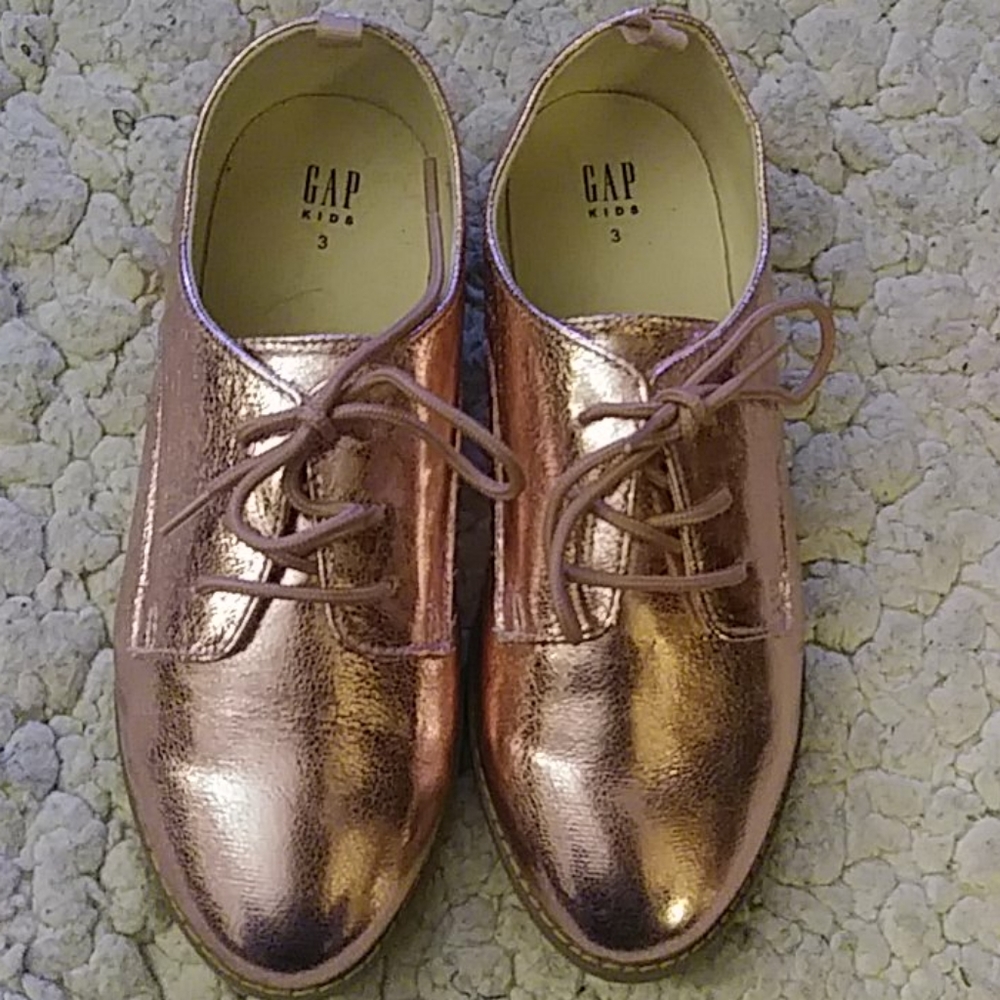 Metallic Pink oxfords